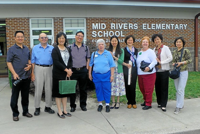 2011 Chinese Educators Visit an Elementary School